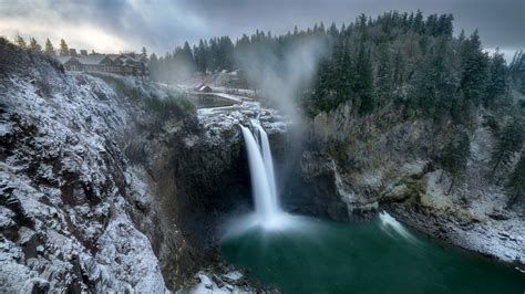 Snoqualmie Falls in wintertime (Washington) wallpaper - backiee