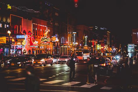 Things To Do on Broadway Street | Noelle Hotel Nashville