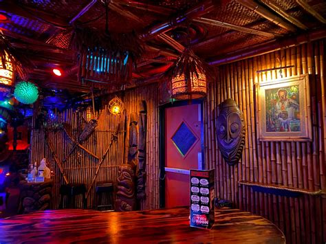 Frankie's Tiki Room | 1712 W Charleston Blvd, Las Vegas, NV | jericl cat | Flickr