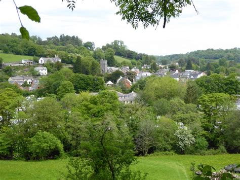 Dulverton seen from Burridge Woods © David Smith cc-by-sa/2.0 ...