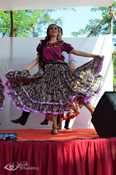 Serbian Dancers at World Fest at Mood I 12 | Mood indigo, Mood, World