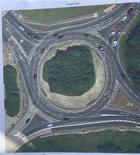 Spiral Roundabouts : r/LearnerDriverUK