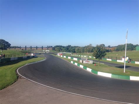 Car and Bike Race Days | Supercar Experiences | The Friendly Circuit | Mallory Park Circuit