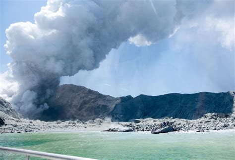 Does This Video Show the White Island Volcano Eruption?