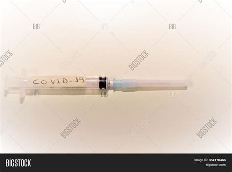 Syringe Covid-19 Image & Photo (Free Trial) | Bigstock