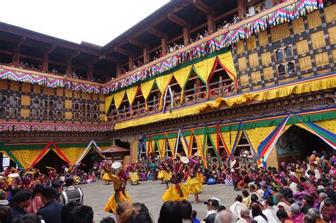 Rinpung Dzong Monastery | Paro Dzong | Sacred place of Paro