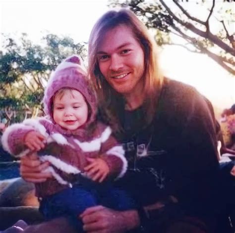 Discover The Untold Story Of Axl Rose's Children: Family Ties Unearthed