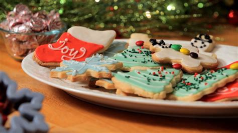 How to Decorate Holiday Cookies | Christmas Cookies - YouTube