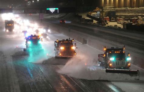 Minneapolis closes schools as city braces for massive winter storm - ABC News