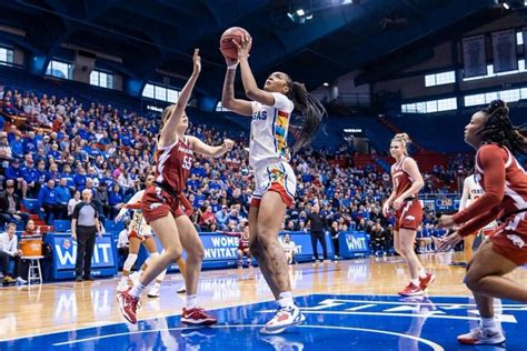 Kansas Jayhawks women’s basketball team beats Arkansas, advances to Fab 4 of WNIT