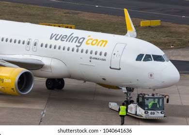 Vueling Logo Vector (.EPS) Free Download