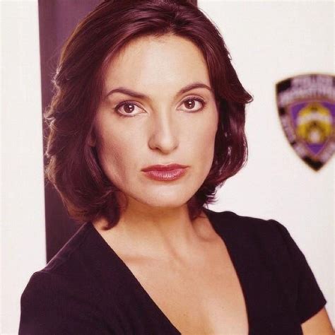 SVU season 1, Olivia benson hairstyle Olivia Benson, Mariska Hargitay ...