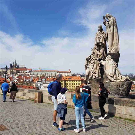 2,5 HOUR ICONIC INSIDER EXTERIOR GRAND WALKING TOUR OF PRAGUE PART ONE - My Private Tour guide