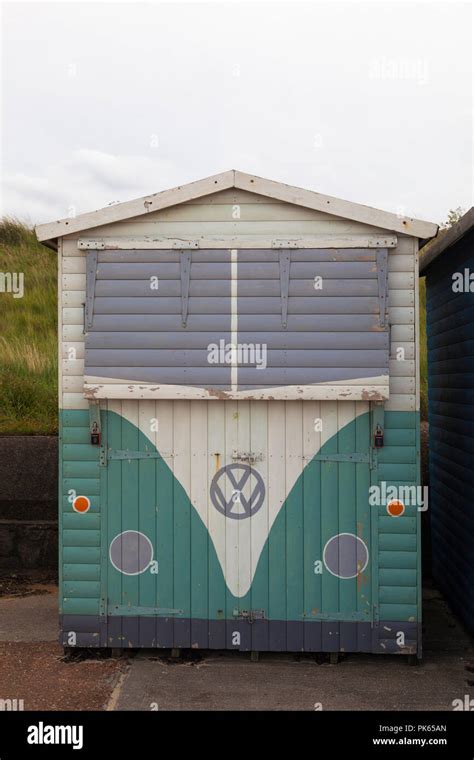 Beach hut painted to look like a VW camper van, Minnis Bay, near Birchington, Kent, UK Stock ...