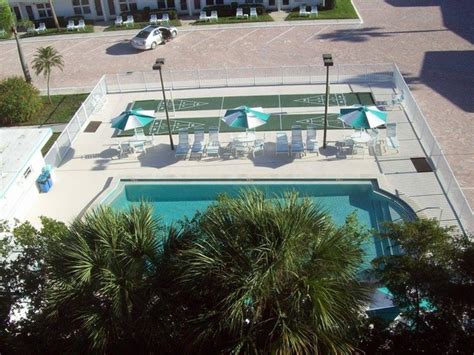 Siesta Royale - Siesta Key Chamber of Commerce - Siesta Key, FL