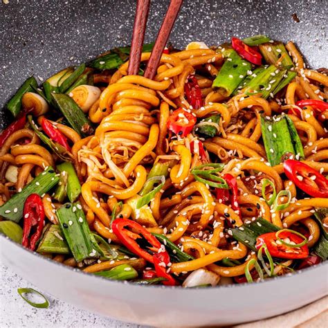 Spicy Asian Noodles (Ready In Just 10 Minutes!) - 40 Day Shape Up