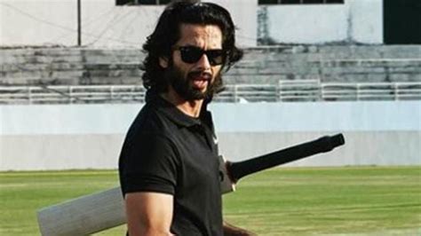 Shahid Kapoor goes ‘de dana dhan’ as he preps for Jersey, see his ...