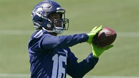 Tyler Lockett: OC Shane Waldron's offense brings 'more freedom' to Seahawks WRs