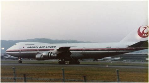 In 1985, four passengers miraculously survived the horrible crash of the Japan Airlines Flight ...