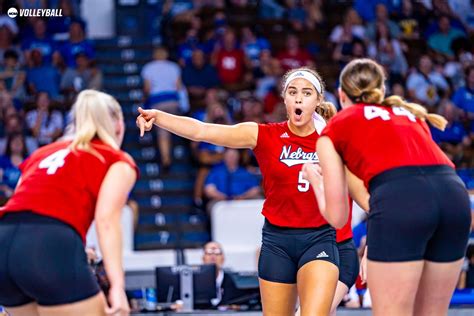 Big Ten Volleyball: 14 matches dot weekend landscape as teams hit ...