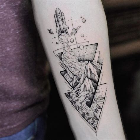 It’s not rocket science 🚀 Tattoo by @sebastian_tattoo | Geometric tattoo, Planet tattoos, Rocket ...