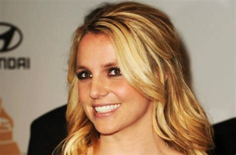 Foodista | Britney Spears Buys McDonalds for Young Fan