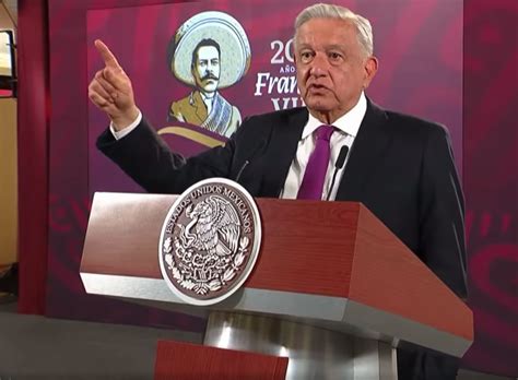 Mexico's Andres Manuel Lopez Obrador praises Laredo, Nuevo Laredo