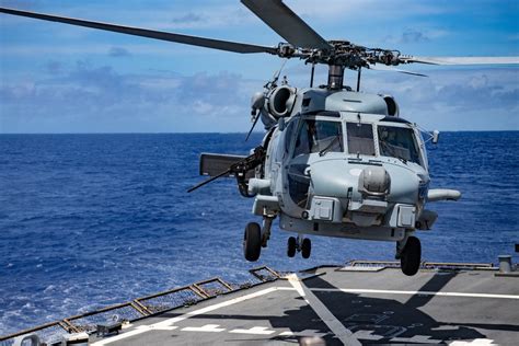 DVIDS - Images - USS Barry Helicopter Opera tions [Image 11 of 27]