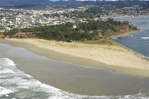 Yaquina Bay Lighthouse in Newport, OR, United States - lighthouse ...