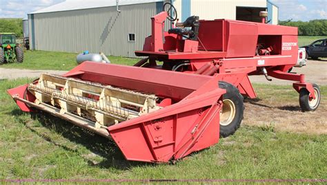 Hesston 6600 self-propelled swather in Everest, KS | Item H2531 sold | Purple Wave