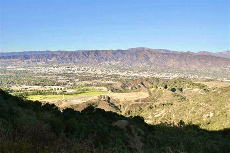 West Hills | Neighborhood Guide