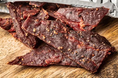 Cracked Pepper ’N Garlic Venison Jerky | Virginia DWR