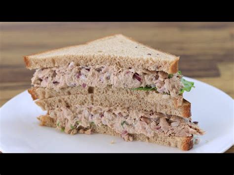 Healthy Tuna Sandwich from The Cooking Foodie - recipe on Niftyrecipe.com