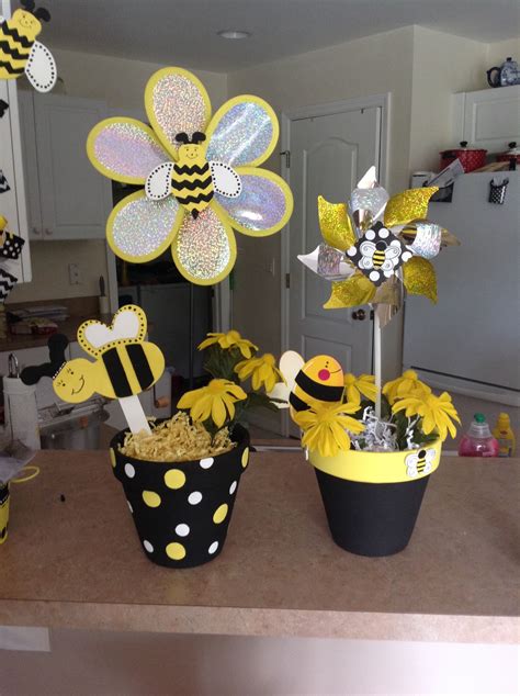 Bee day centerpiece, 1st birthday bumble bee theme | Bee theme party, Bumble bee baby shower ...