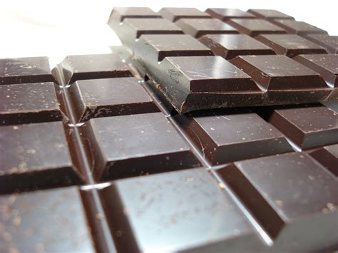 File:Dark chocolate Blanxart.jpg - Wikimedia Commons