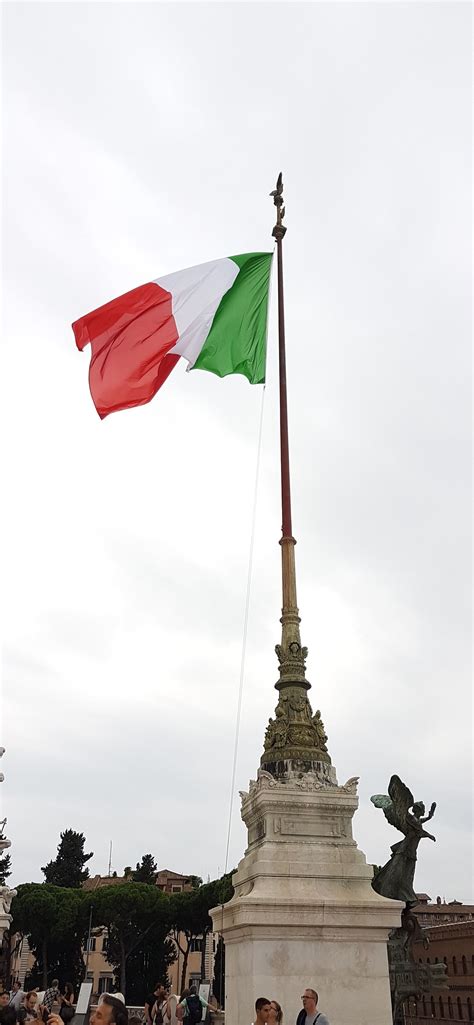 italy flag iPhone Wallpapers Free Download