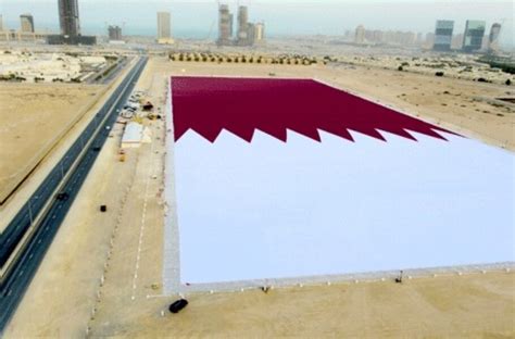 ILoveQatar.net | Iconic Qatari flag on display until Tuesday