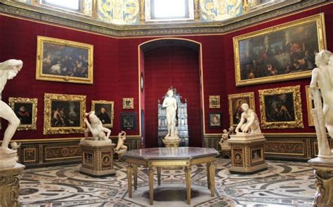 The Uffizi Gallery in Florence: History and exhibits