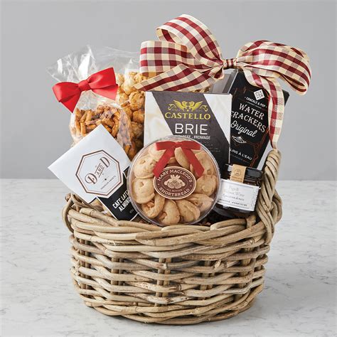 Stratford Gourmet Food Basket usa | Gift Stratford Gourmet Food Basket - Ferns N Petals