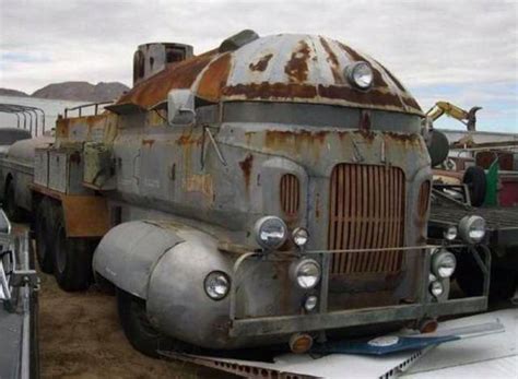 Strange old truck : r/WeirdWheels