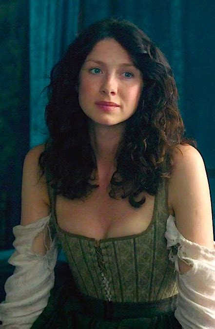 Claire (Caitriona Balfe) Claire Fraser, Jamie Fraser, Jamie And Claire, Caitriona Balfe ...