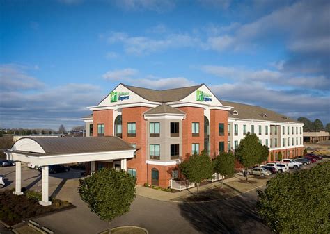 HOLIDAY INN EXPRESS & SUITES OLIVE BRANCH, AN IHG HOTEL - Prices & Reviews (MS)