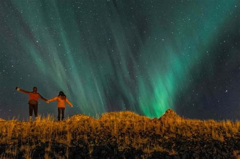 How to Perfectly Capture The Northern Lights in Iceland