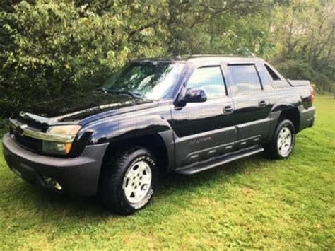 Buy used 2003 Chevrolet Avalanche Z71 in Philadelphia, Pennsylvania, United States, for US $2,500.00