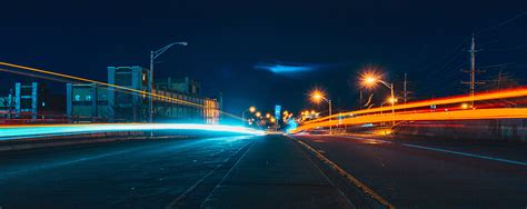 ¿Cómo conducir en carretera durante la noche?