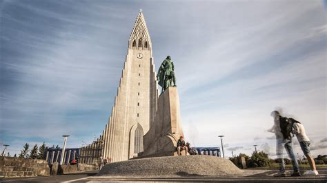 Hallgrímskirkja Church | Outdoor Project