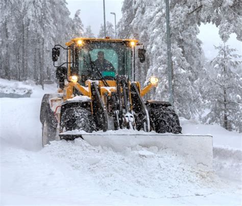 Who Is Liable In a Colorado Snow Plow Accident? - Mintz Law Firm