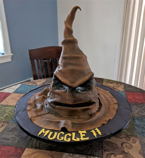 [Homemade] Harry Potter Sorting Hat Cake! Food Recipes | Harry potter sorting hat, Harry potter ...