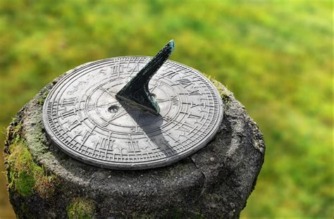 A beginner's guide to the garden sundial