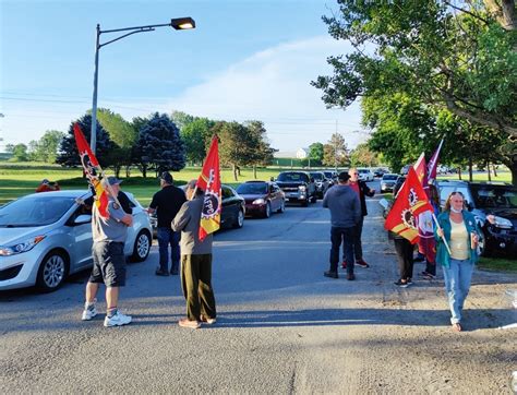 Members picket Joyceville Institution to protest delays in contract bargaining – USJE